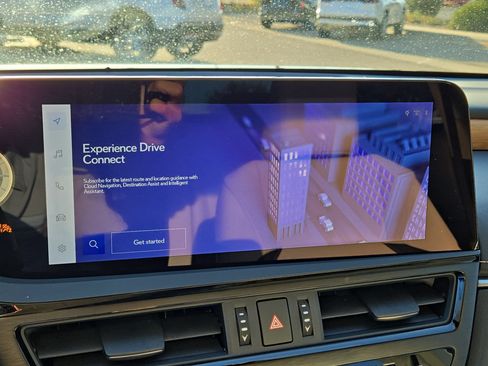 Used 2024 Lexus ES 300h w/ Premium Package FWD image 19