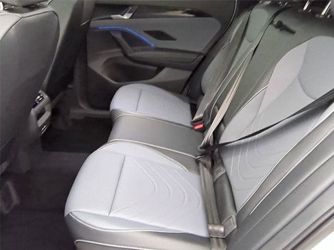 New 2026 Volkswagen Tiguan SE R-Line image 16