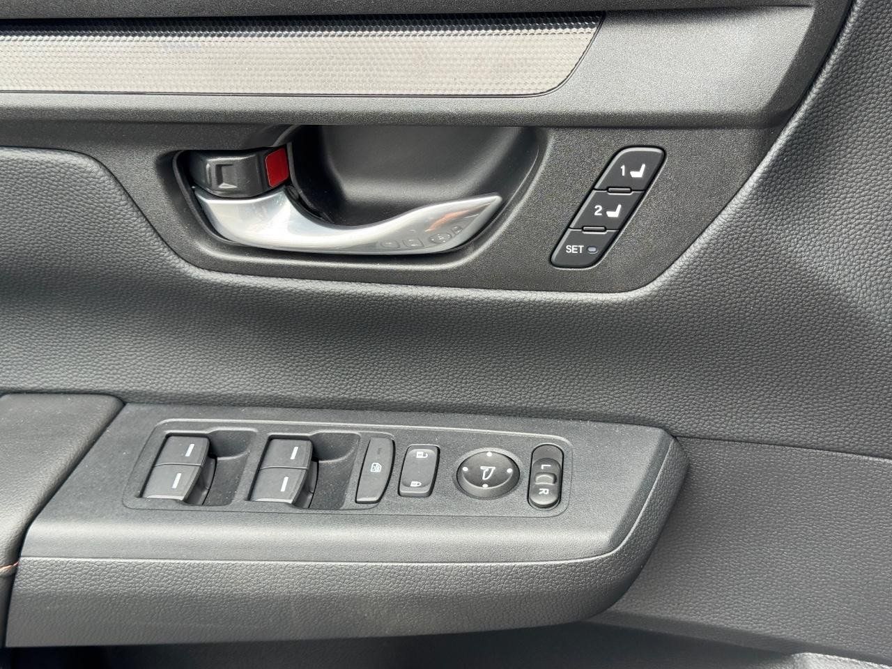 Certified 2025 Honda CR-V Sport-L image 26