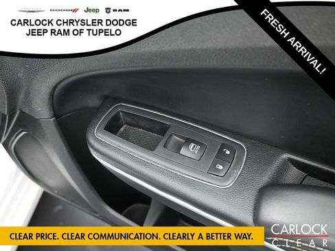Used 2023 Chrysler 300 S image 41