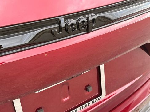 New 2026 Jeep Grand Cherokee Limited w/ Limited Altitude Package image 31