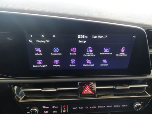 Used 2024 Kia Niro EX image 20