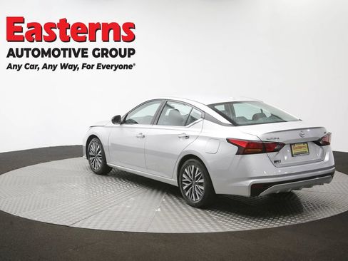 Used 2024 Nissan Altima 2.5 SV FWD image 63