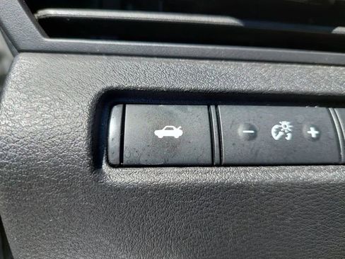 Used 2024 Nissan Altima 2.5 SV image 28