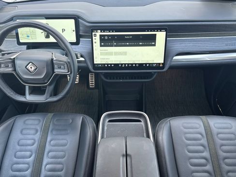 Used 2023 Rivian R1S Launch Edition image 12