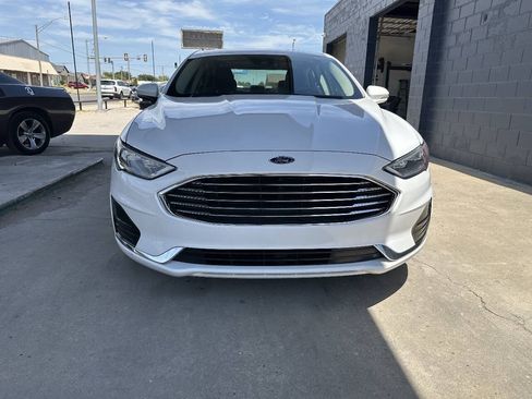 Used 2020 Ford Fusion SEL FWD image 3