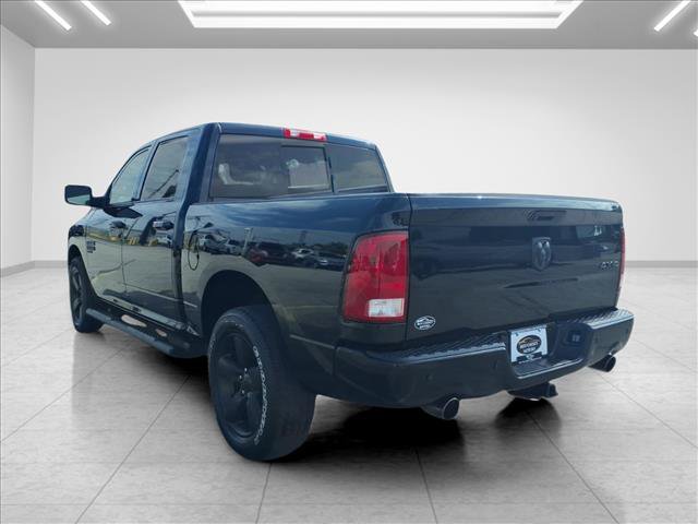 Used 2022 RAM 1500 Classic SLT w/ Electronics Convenience Group AWD/4WD image 8