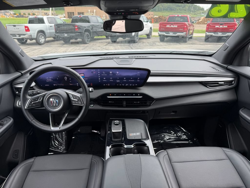 Used 2026 Buick Enclave Preferred AWD/4WD image 23