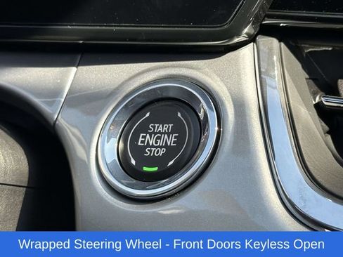 Used 2026 Chevrolet Trax LT w/ LT Convenience Package image 10