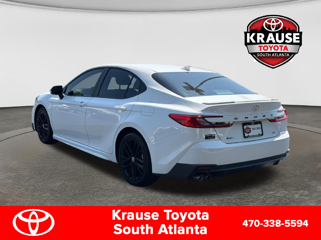 Used 2025 Toyota Camry SE w/ Convenience Package FWD image 6
