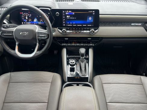 Used 2025 Chevrolet Colorado ZR2 w/ Technology Package image 14