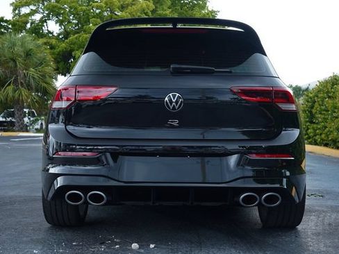 Used 2024 Volkswagen Golf R AWD/4WD image 10