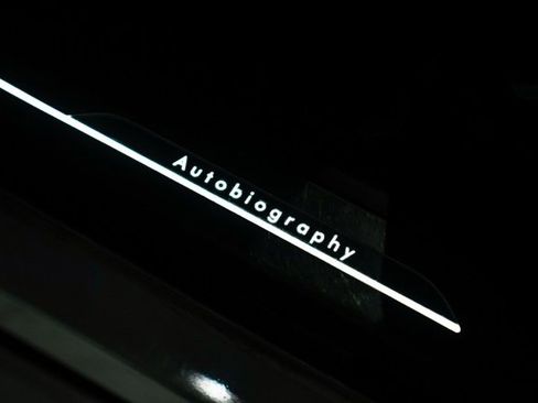 Used 2023 Land Rover Range Rover Autobiography image 37