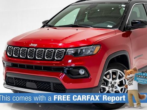 Used 2025 Jeep Compass Limited AWD/4WD image 2