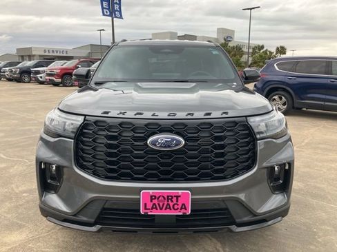 New 2026 Ford Explorer ST-Line w/ ST-Line Street Pack image 2