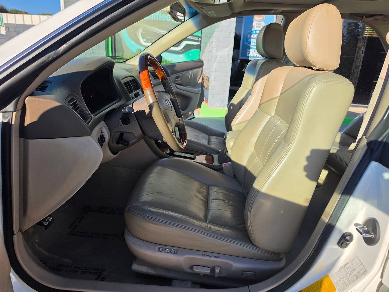 Used 2000 Lexus ES 330 FWD image 19