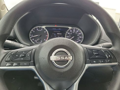 Used 2024 Nissan Sentra SV image 15