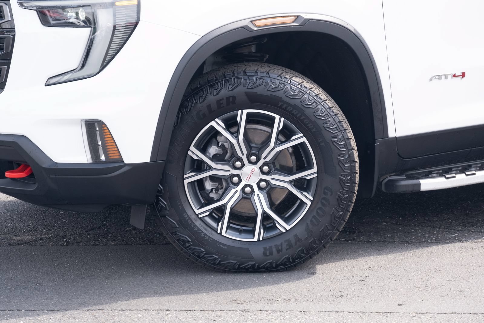 Used 2024 GMC Acadia AT4 w/ Luxury Package AWD/4WD image 24