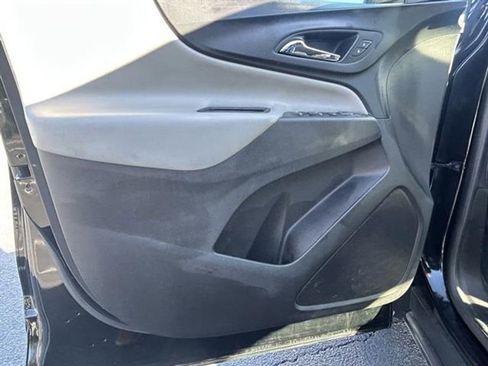 Used 2020 Chevrolet Equinox LS w/ LS Convenience Package image 23