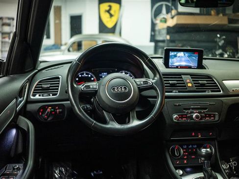 Used 2018 Audi Q3 2.0T Premium w/ Convenience Package AWD/4WD image 16