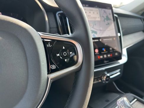 Certified 2025 Volvo XC90 B5 Plus image 29