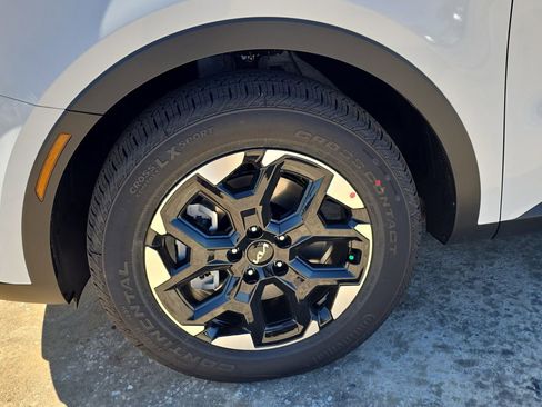 New 2026 Kia Sorento S w/ S Panoramic Sunroof Package image 37