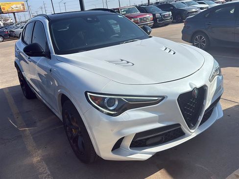 Used 2018 Alfa Romeo Stelvio Quadrifoglio w/ Driver Assist Dynamic Package image 1
