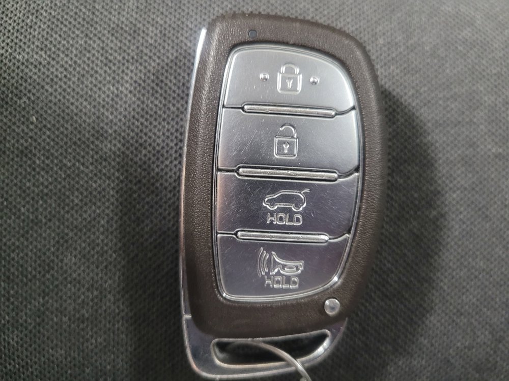 Used 2020 Hyundai Ioniq SEL FWD image 32