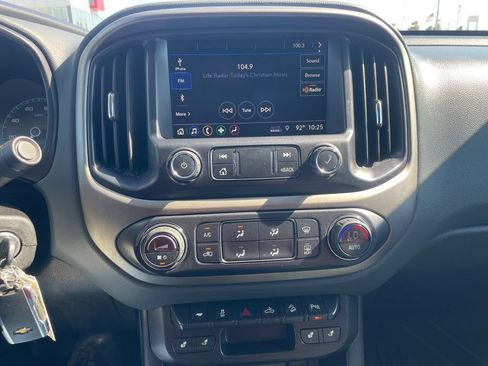 Used 2021 Chevrolet Colorado Z71 RWD image 14