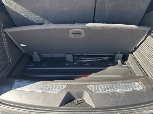 Used 2023 GMC Yukon Denali image 32