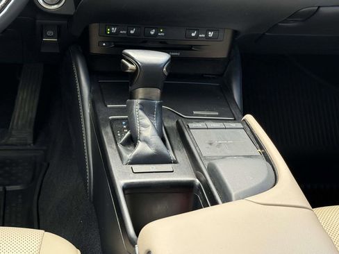 Used 2019 Lexus ES 350 w/ Premium Package FWD image 19