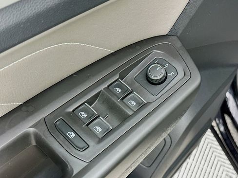 Used 2023 Volkswagen Atlas SEL image 24