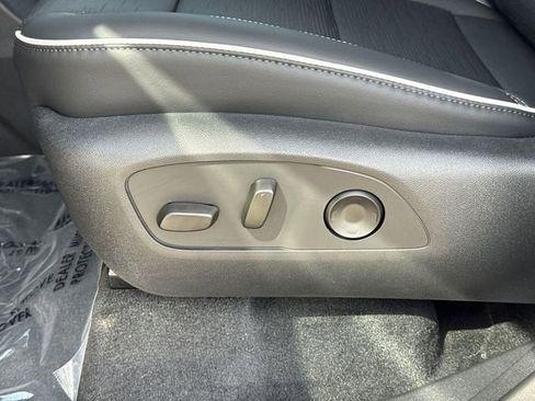 New 2026 Buick Enclave Sport Touring w/ Power Package image 21