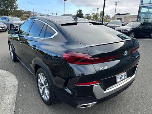 Used 2023 BMW X6 xDrive40i w/ Premium Package AWD/4WD image 3