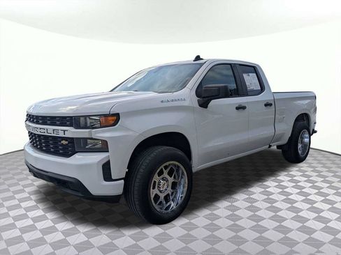 Used 2020 Chevrolet Silverado 1500 Custom w/ Custom Value Package RWD image 7