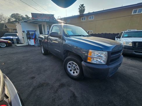 Used 2011 Chevrolet Silverado 1500 W/T image 1