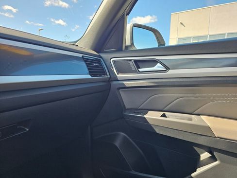 Certified 2023 Volkswagen Atlas Cross Sport SEL image 25