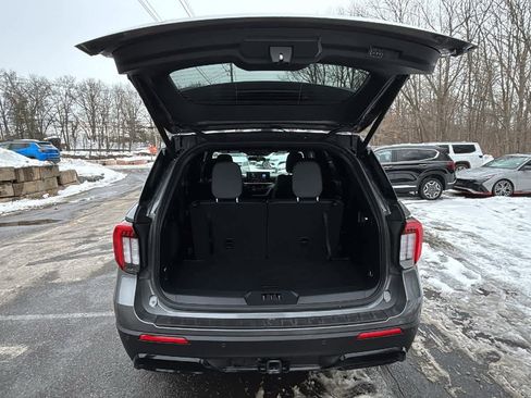 Used 2025 Ford Explorer ST-Line image 36