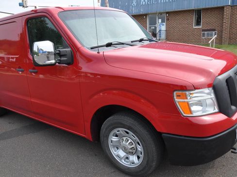 Used 2015 Nissan NV 2500 SV w/ Technology Package image 7