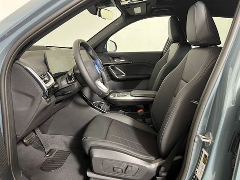 Used 2026 BMW X1 xDrive28i w/ Technology Package AWD/4WD image 11