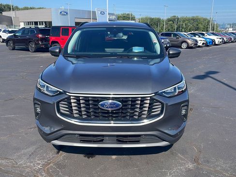 Used 2025 Ford Escape SE w/ PHEV Premium Package FWD image 8