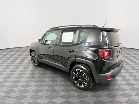 Used 2023 Jeep Renegade Latitude image 6