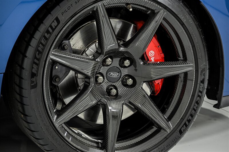 Used 2021 Ford Mustang Shelby GT500 w/ Carbon Fiber Track Pack RWD image 22