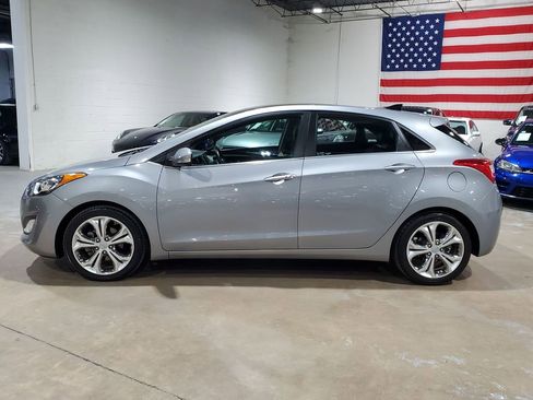 Used 2014 Hyundai Elantra GT w/ Option Group 03 image 13
