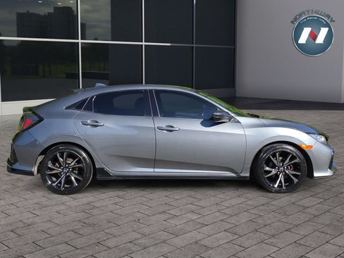 Used 2017 Honda Civic Sport image 3