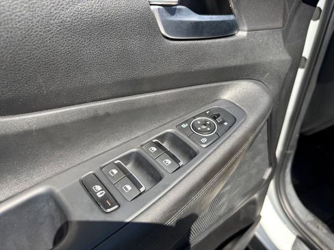 Used 2023 Hyundai Santa Fe SEL image 24