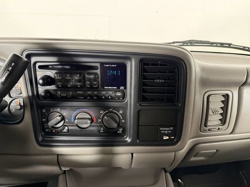 Used 2002 GMC Sierra 1500 4x4 Extended Cab w/ Sierra Professional Pkg image 31