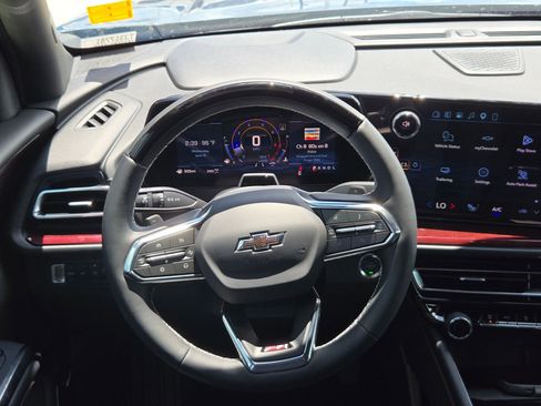 Used 2026 Chevrolet Traverse Z71 w/ Enhanced Driving Package AWD/4WD image 19