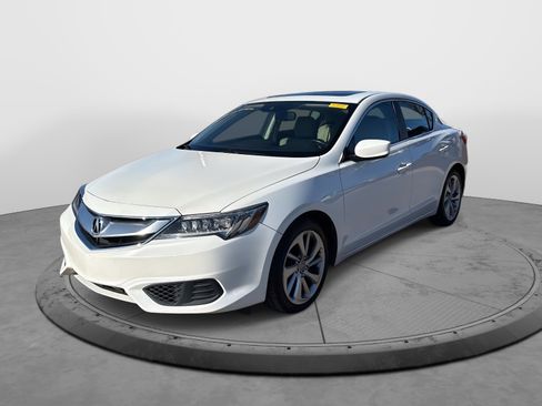 Used 2017 Acura ILX w/ Premium Package image 3