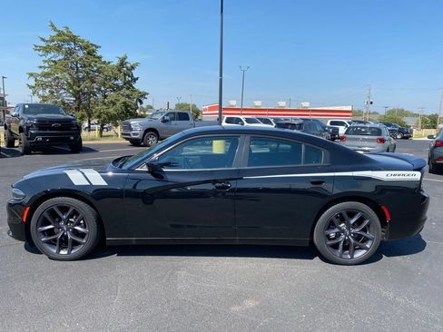 Used 2023 Dodge Charger SXT w/ Blacktop Package RWD image 3